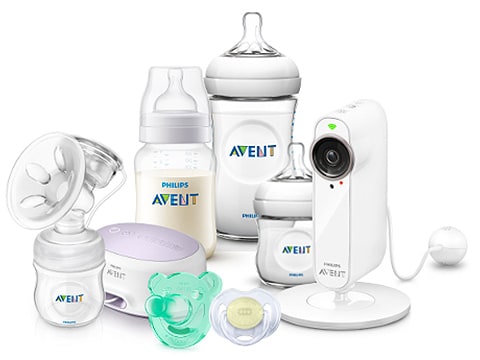 Montaje de productos para bebés: biberones, monitor para bebés inteligentes, chupetes, extractores de leche