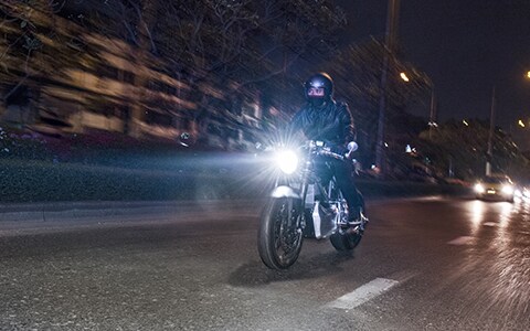 Lámparas para faros y señalización para motos | Iluminación para automóviles de Philips